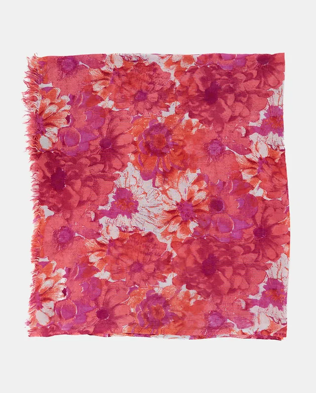 pa-uelo-de-mujer-abbacino-en-viscosa-floral-fucsia image 1