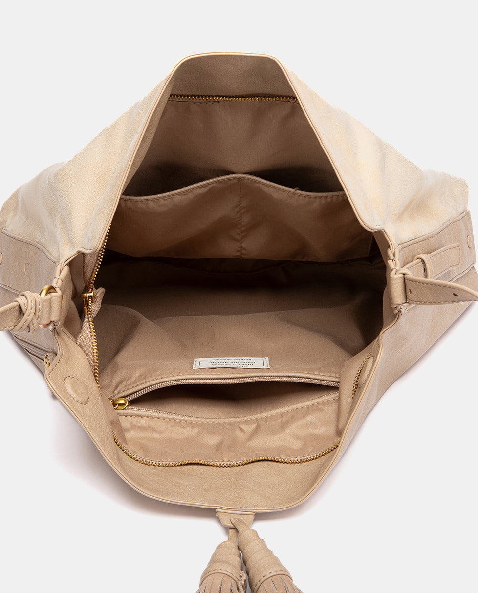 bolso-de-hombro-abbacino-antelina-reciclada-beige-con-borlas image 6