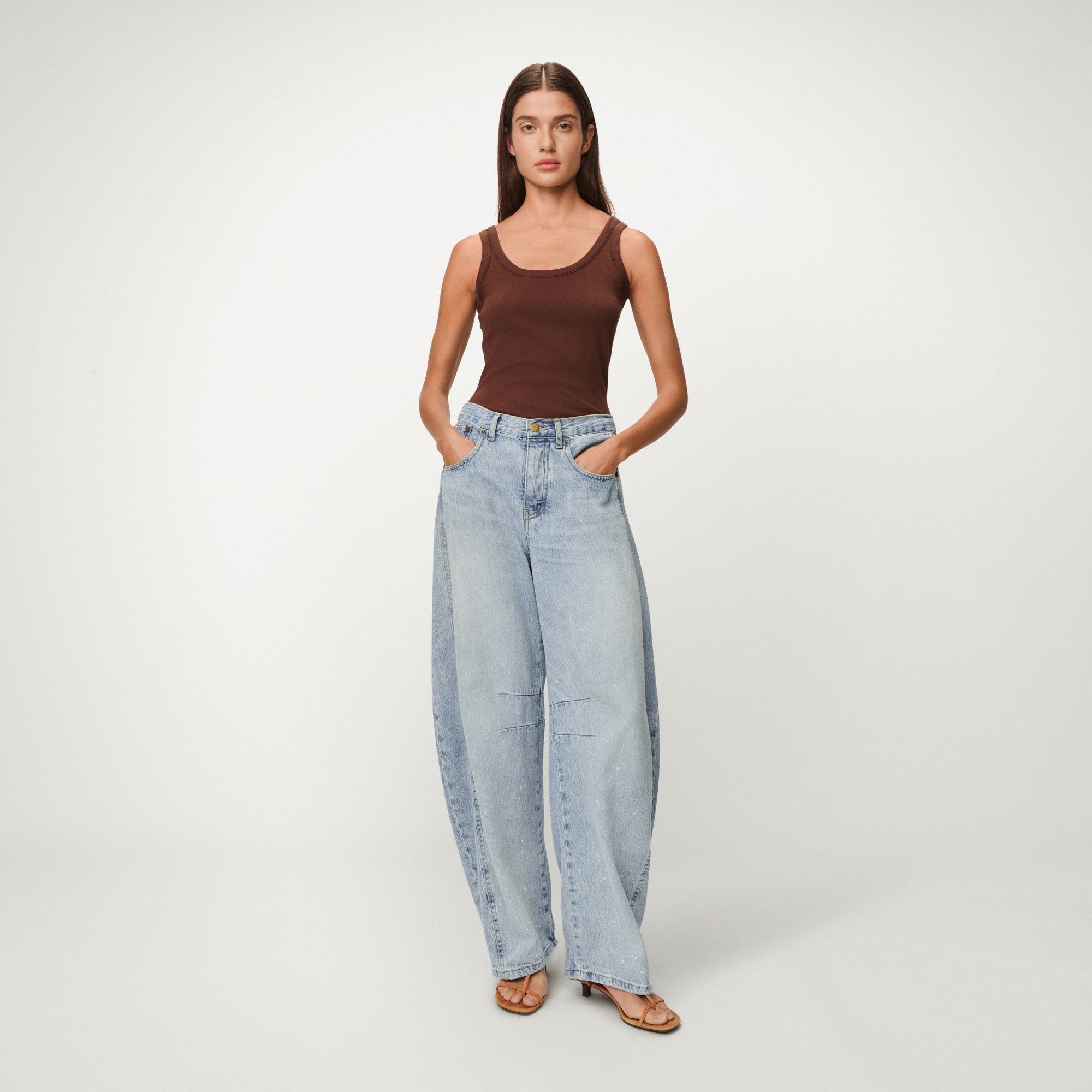 lois-aliana-prenda-de-mujer-de-la-colecci-n-lois-disponible-en-tallas-24-a-31 image 1