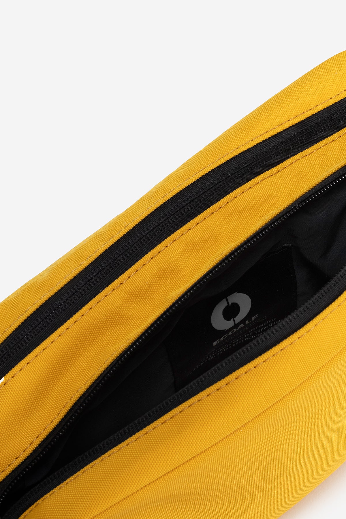 neceser-deportivo-vanity-amarillo-unisex-ecoalf-de-poli-ster-reciclado-4-4-l-y-r image 5