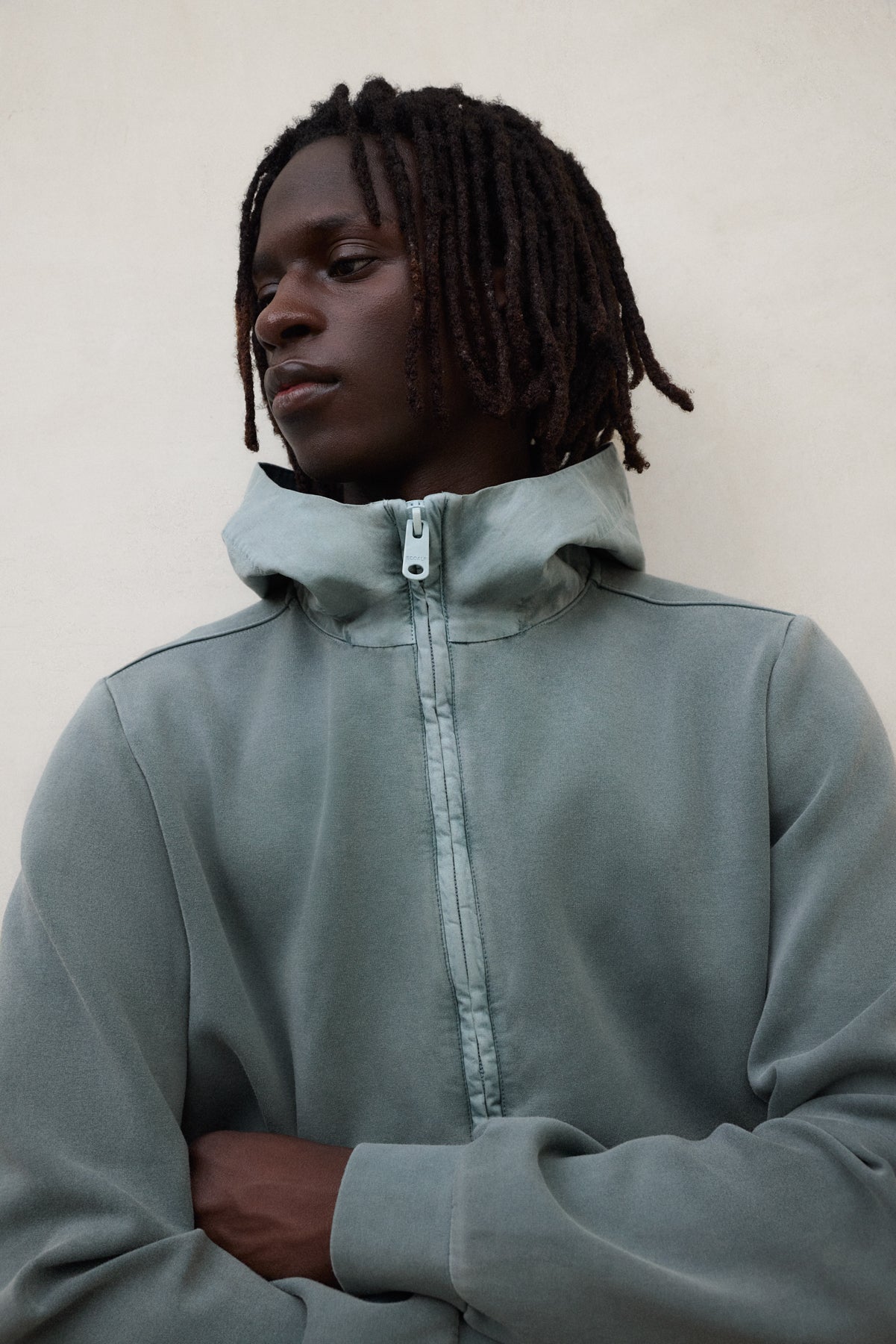 sudadera-de-neopreno-dylan-verde-de-hombre-ecoalf image 1
