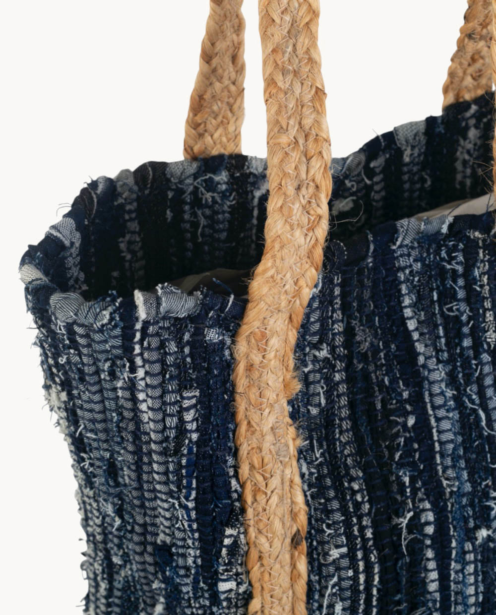 kbas-bolso-denim-y-yute-color-azul-tote-casual-y-resistente image 2