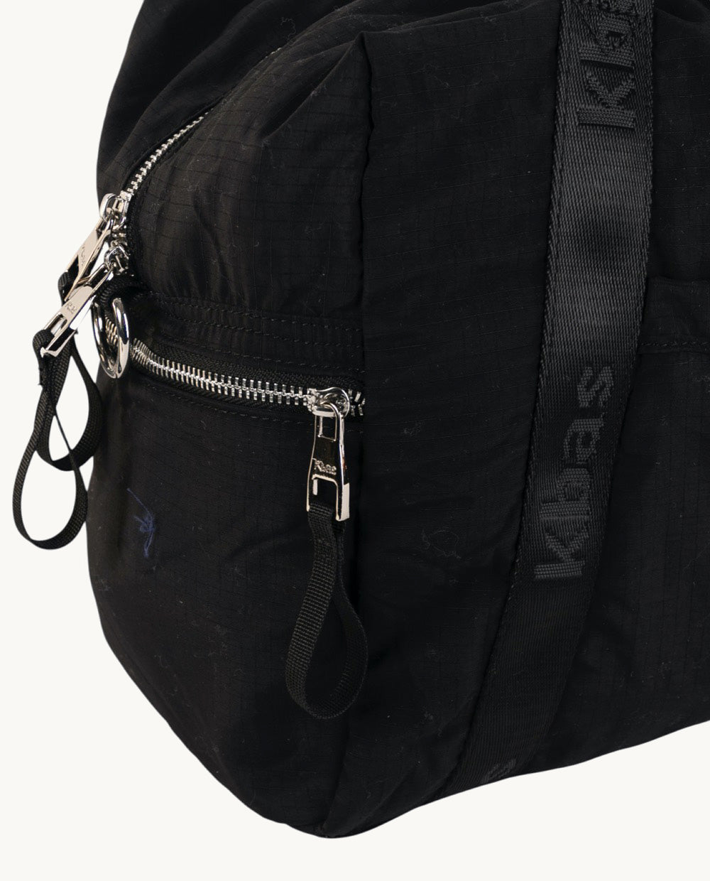 bolsa-bowling-kbas-de-nylon-negra-42-x-21-x-28-cm-con-asa-de-hombro-y-bandolera image 3