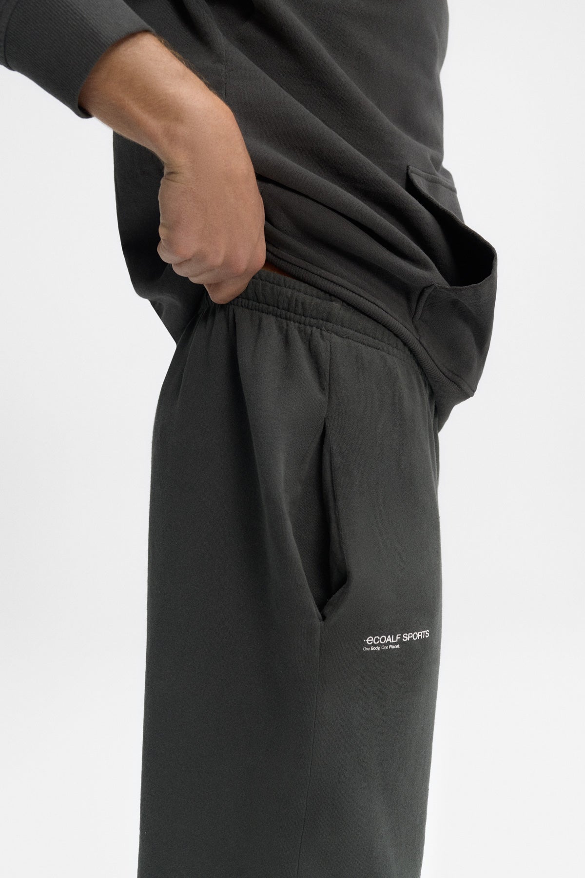 pantal-n-ecoalf-california-verde-unisex-100-algod-n-reciclado-c-modo-y-abrigado- image 4