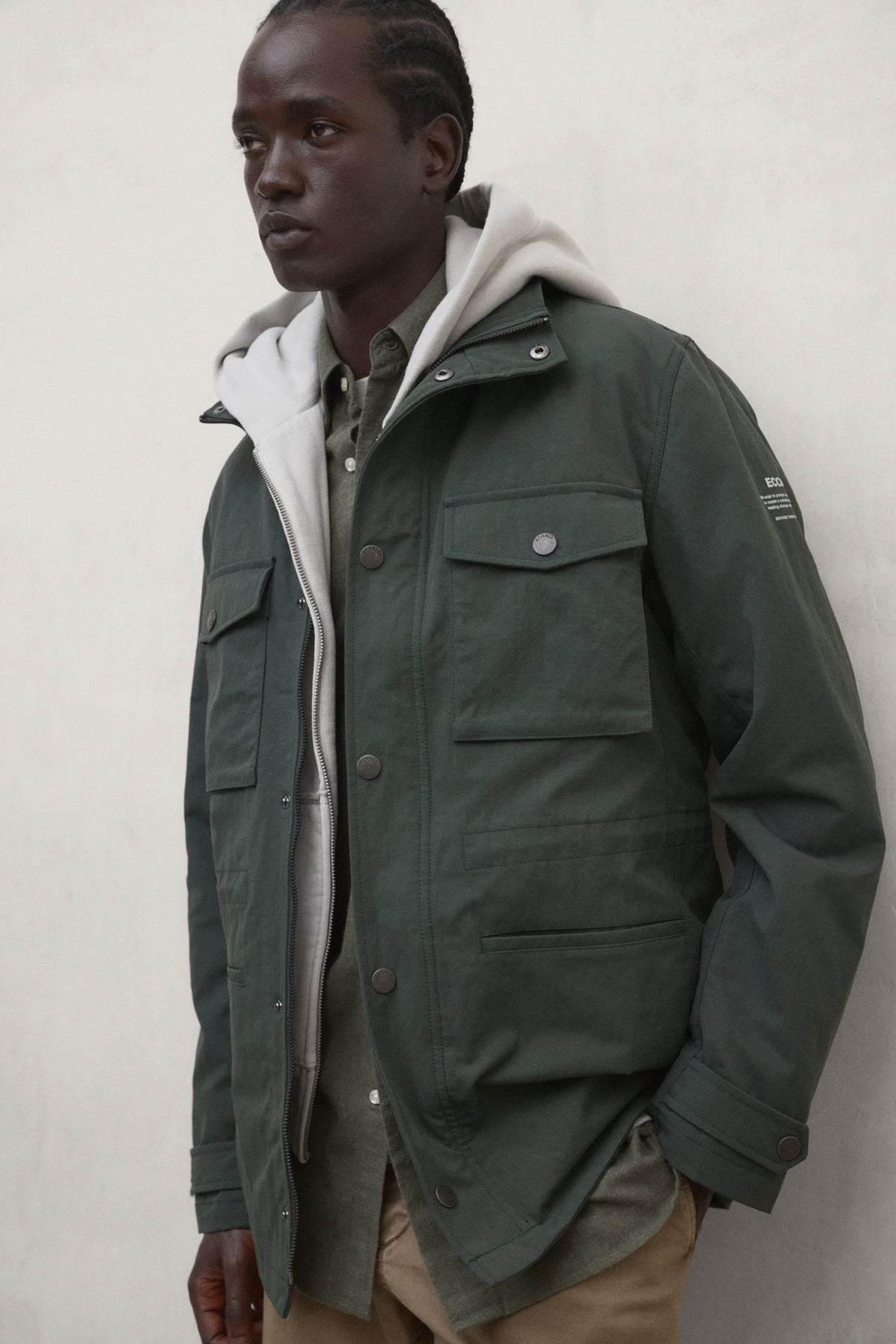 chaqueta-ecoalf-altia-verde-de-poliamida-reciclada-para-hombre image 5