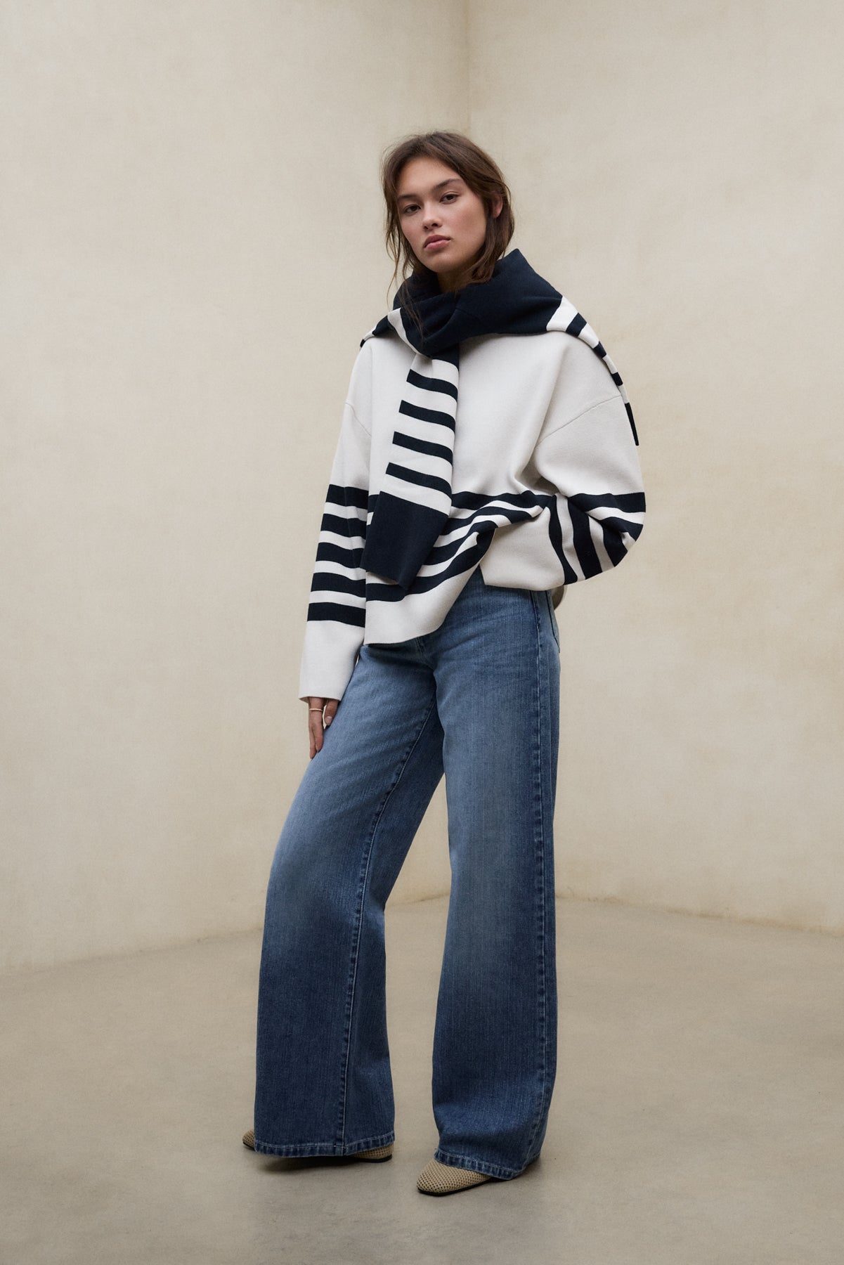 ecoalf-jersey-koa-blanco-de-mujer-algod-n-reciclado-y-fit-oversize image 1