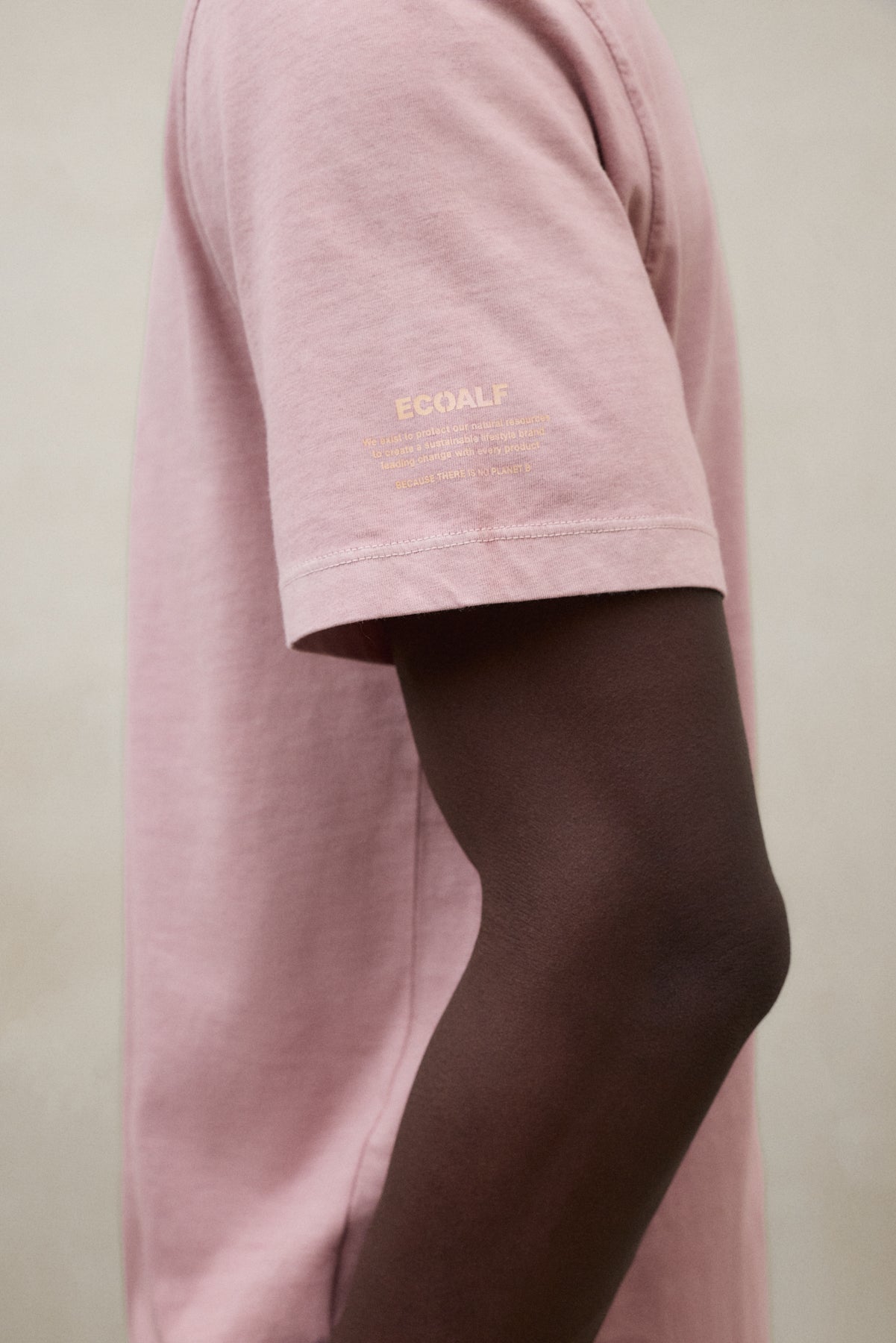 camiseta-ecoalf-vent-rosa-de-algod-n-reciclado-fit-regular image 5