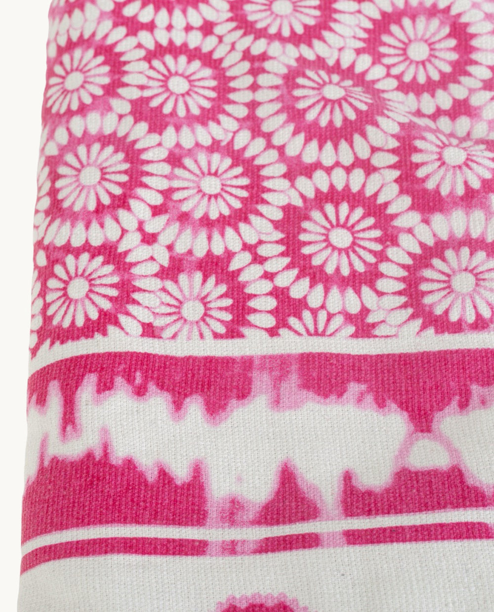 toalla-de-algod-n-kbas-color-fucsia-rebajas-ss26 image 4