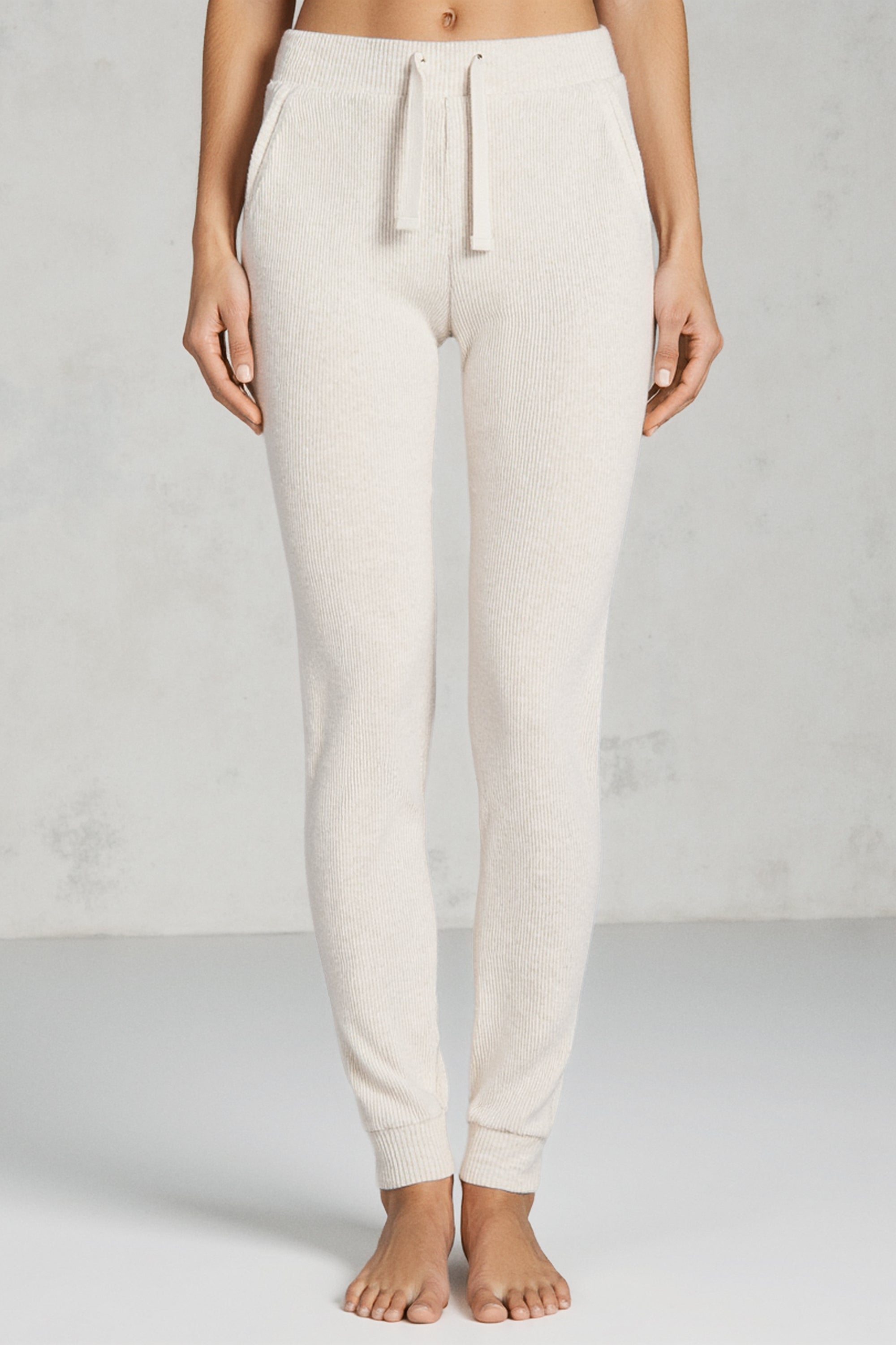 pantalones-ecoalf-stan-beige-de-mujer-65-algod-n-org-nico-30-reciclado-y-5-elast image 2