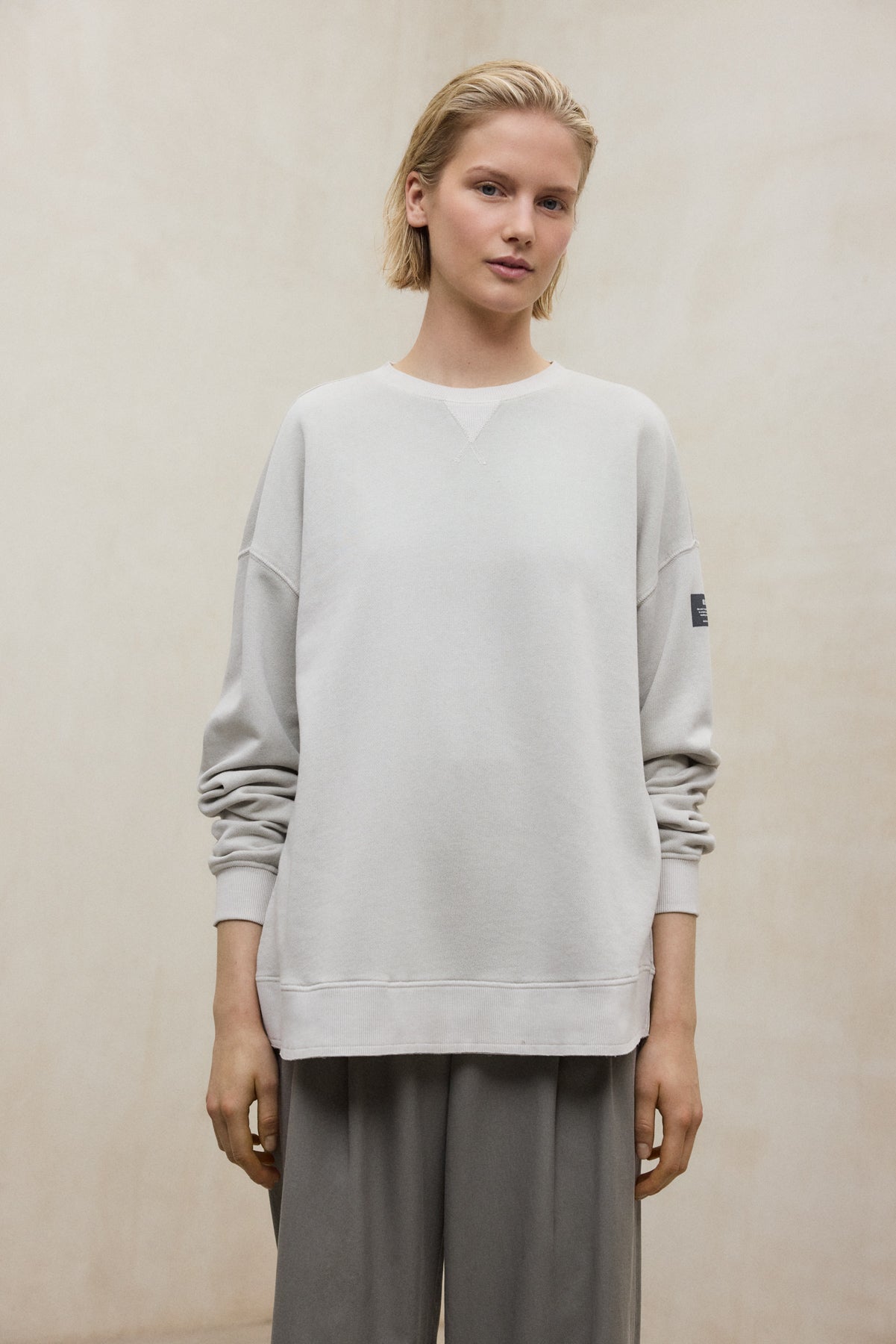 ecoalf-sudadera-elvas-gris-claro-de-mujer image 2