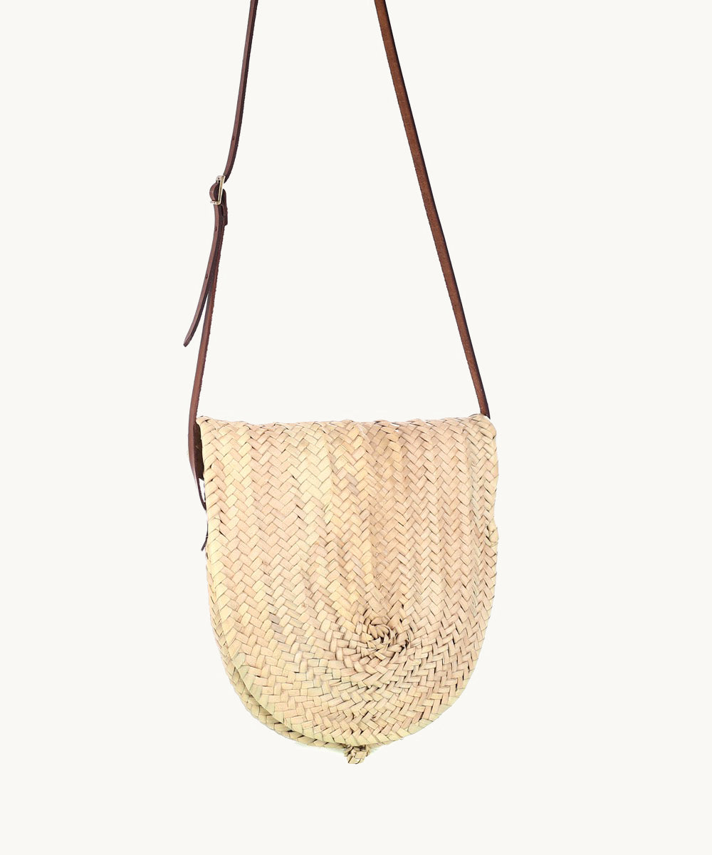 bolso-bandolera-kbas-de-palma-natural-asa-de-cuero image 1