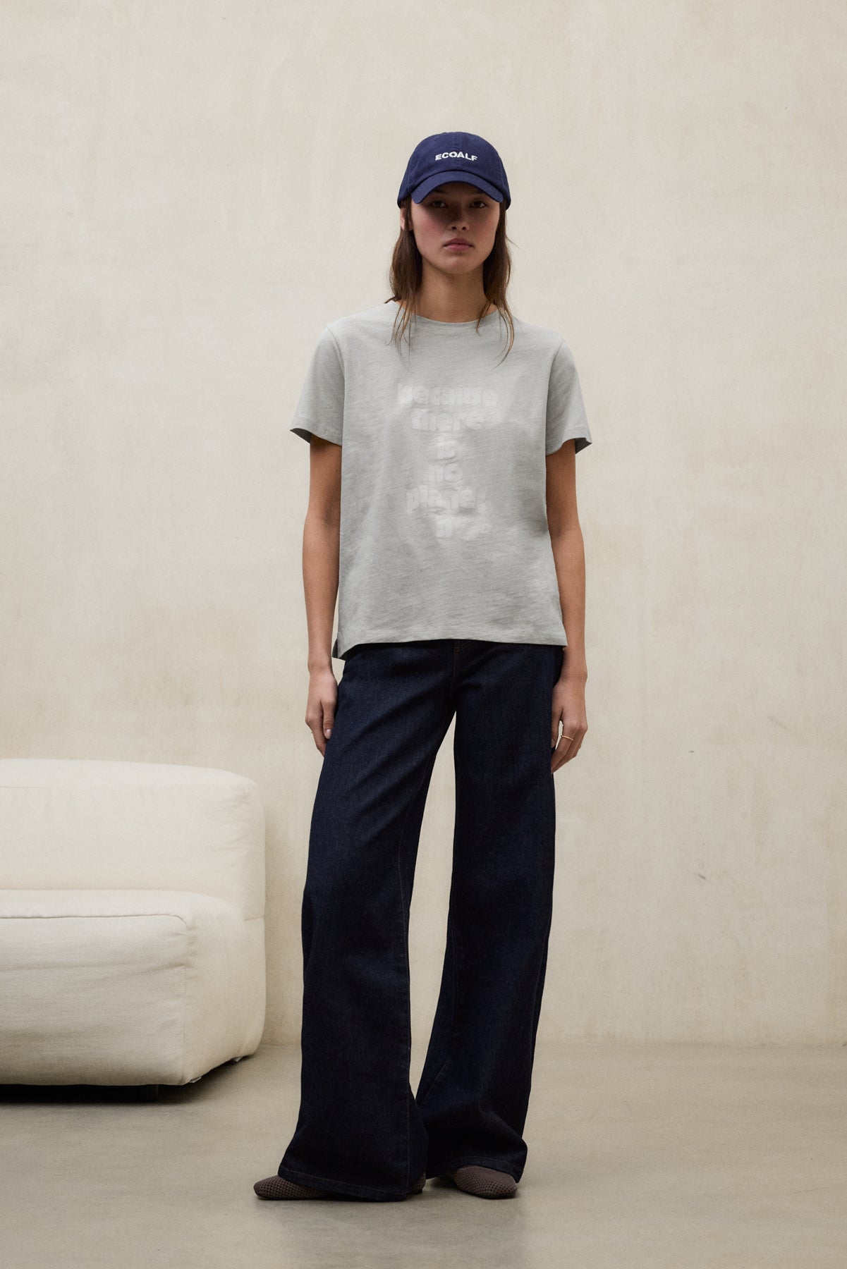 camiseta-ronda-gris-de-mujer-ecoalf image 1