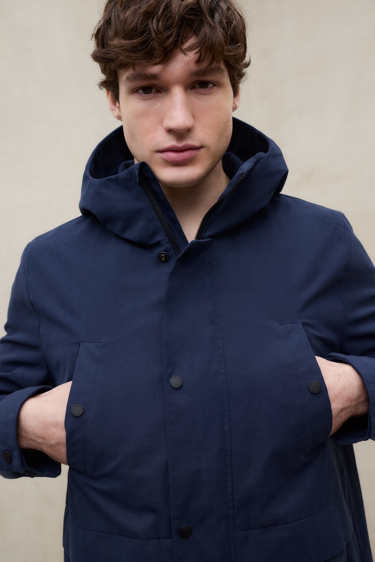 ecoalf-chaqueta-gab-azul-marino-de-hombre-85-poli-ster-reciclado-con-capucha-y-c image 4