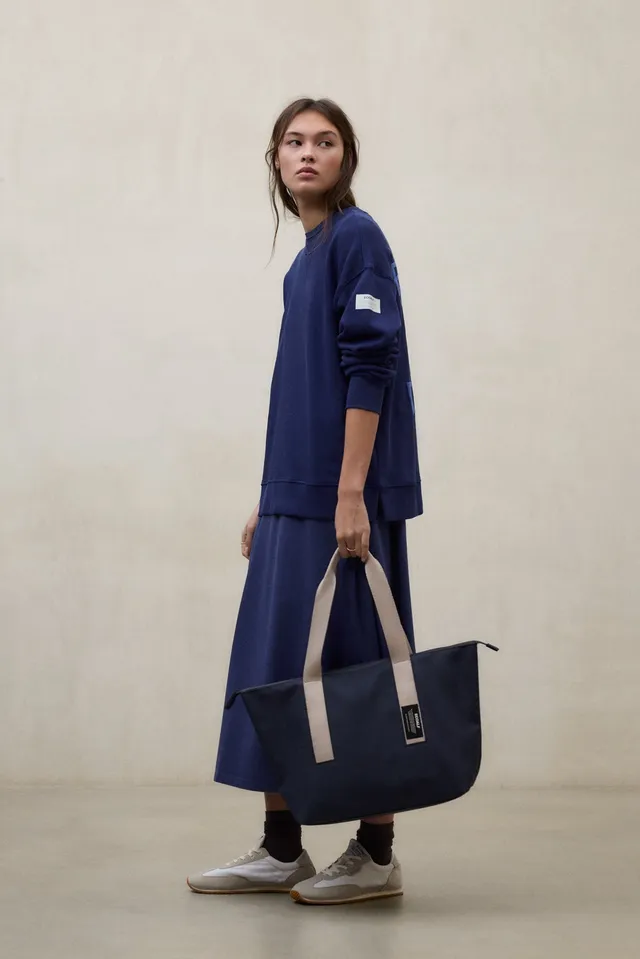 bolso-mediano-areny-azul-marino-ecoalf-para-mujer-50-poli-ster-reciclado-repelen image 1