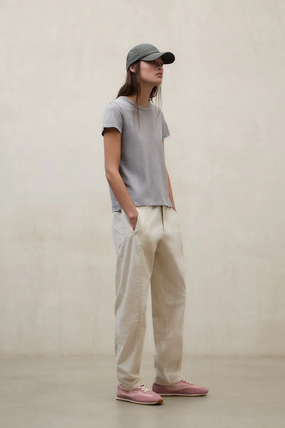 pantalones-ripoll-ecoalf-beige-100-algod-n-regenerativo-tinte-natural-corte-regu image 1