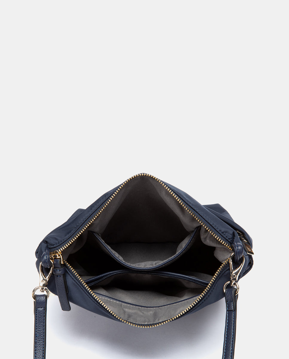 abbacino-organizador-de-bolso-materiales-reciclados-azul image 5