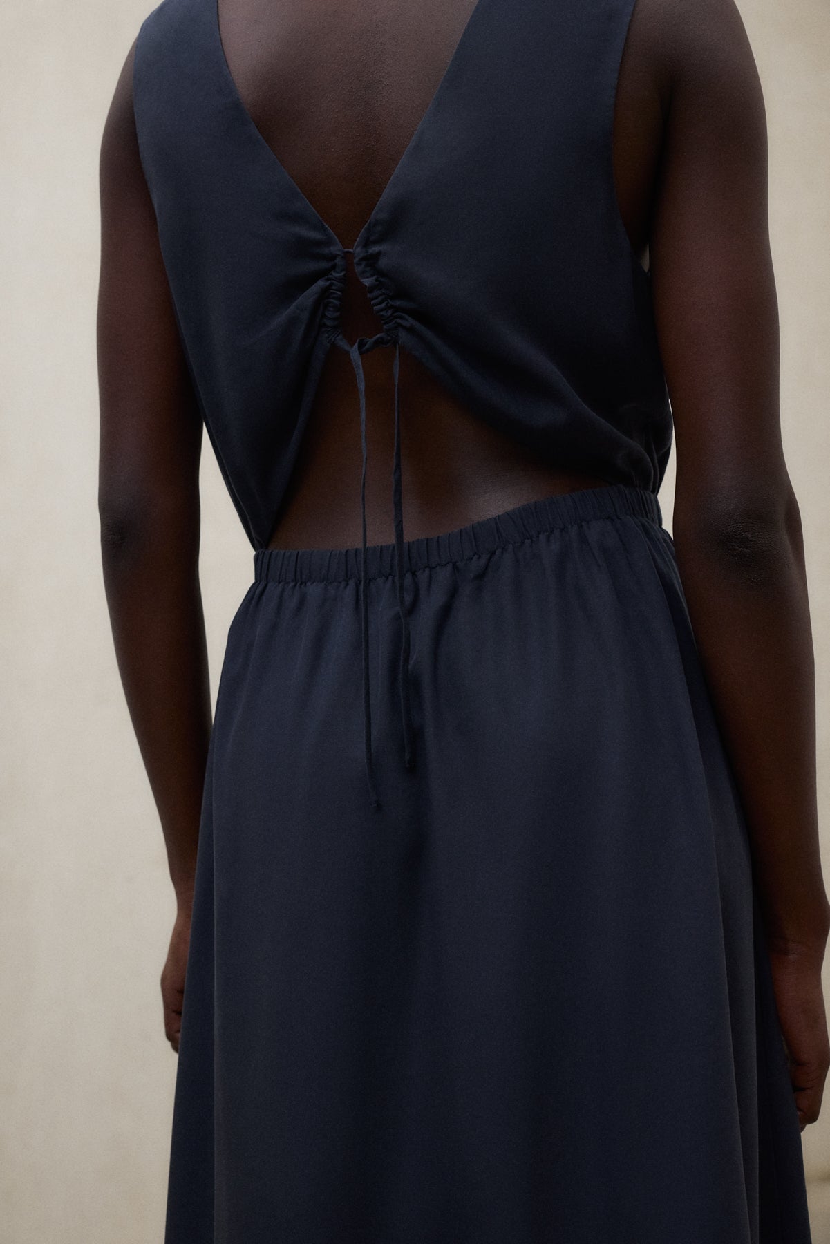 ecoalf-vestido-vittoria-azul-marino-de-mujer-100-tencel-lyocell-fit-regular-con- image 2