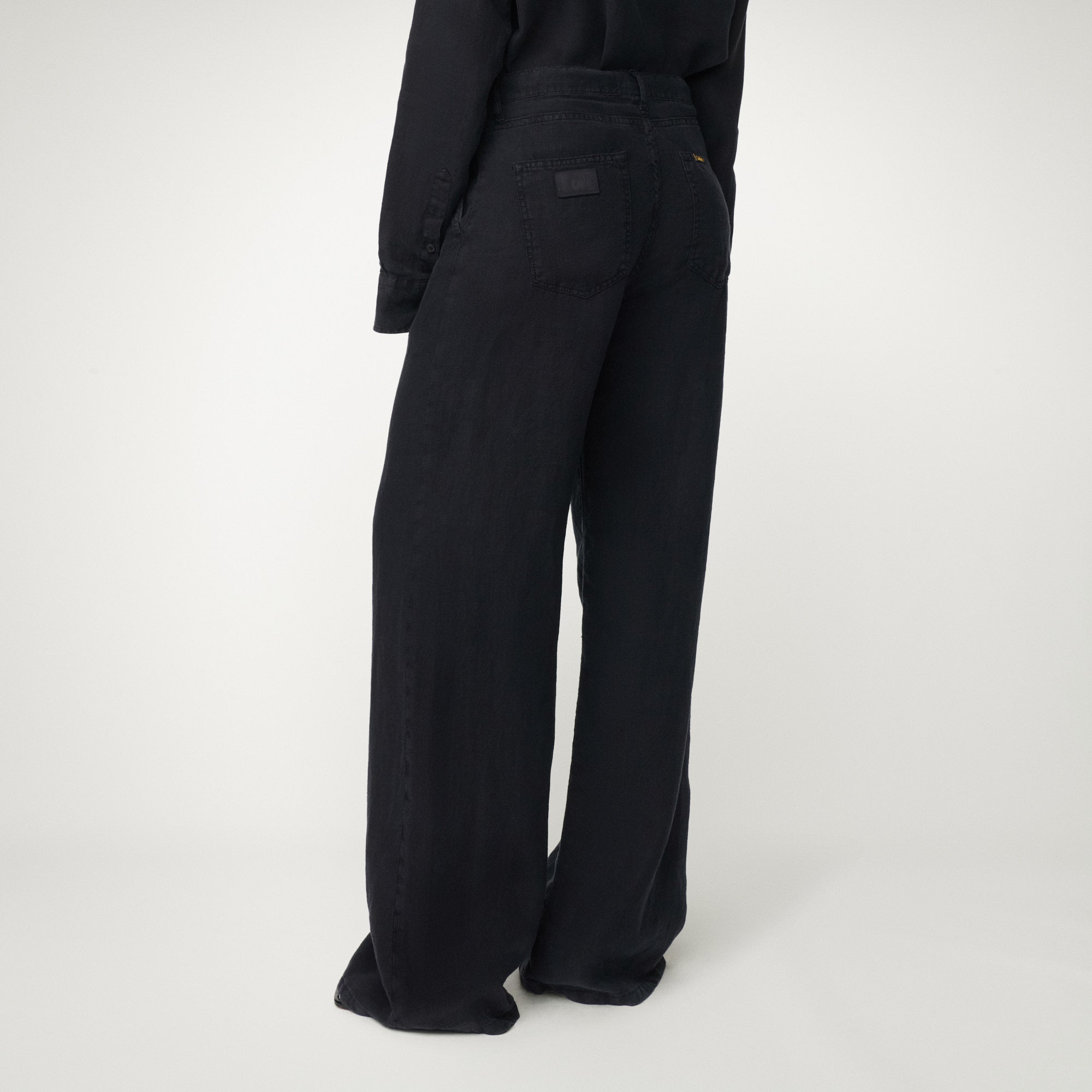 lois-skater-pleats-pantal-n-plisado-de-lino-100 image 3