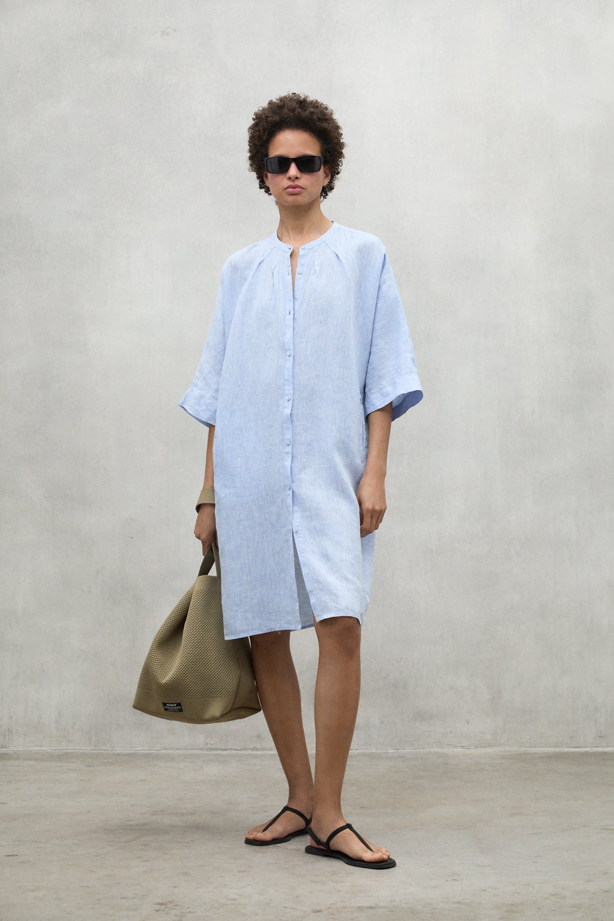 ecoalf-vestido-corto-lea-azul-claro-lino-reciclado image 1