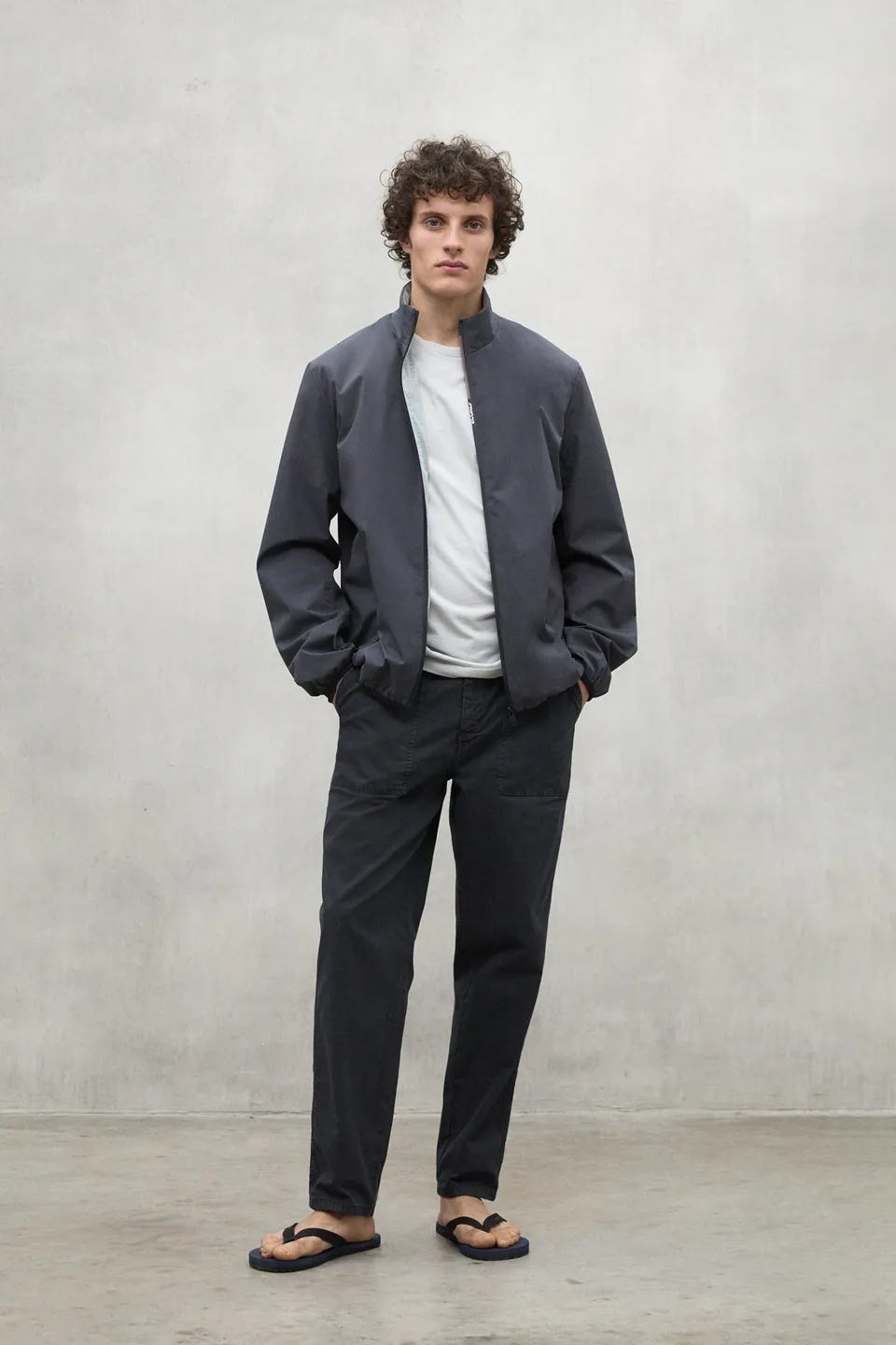 pantal-n-ecoalf-nalon-gris-oscuro-de-hombre-100-algod-n-reciclado-fit-holgado image 1
