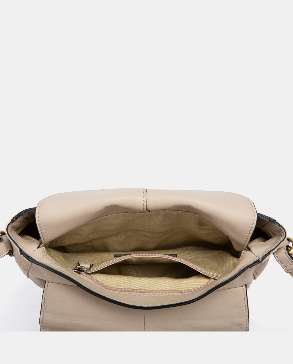 abbacino-bandolera-en-piel-beige-atemporal-asa-cruzada-y-de-mano image 5