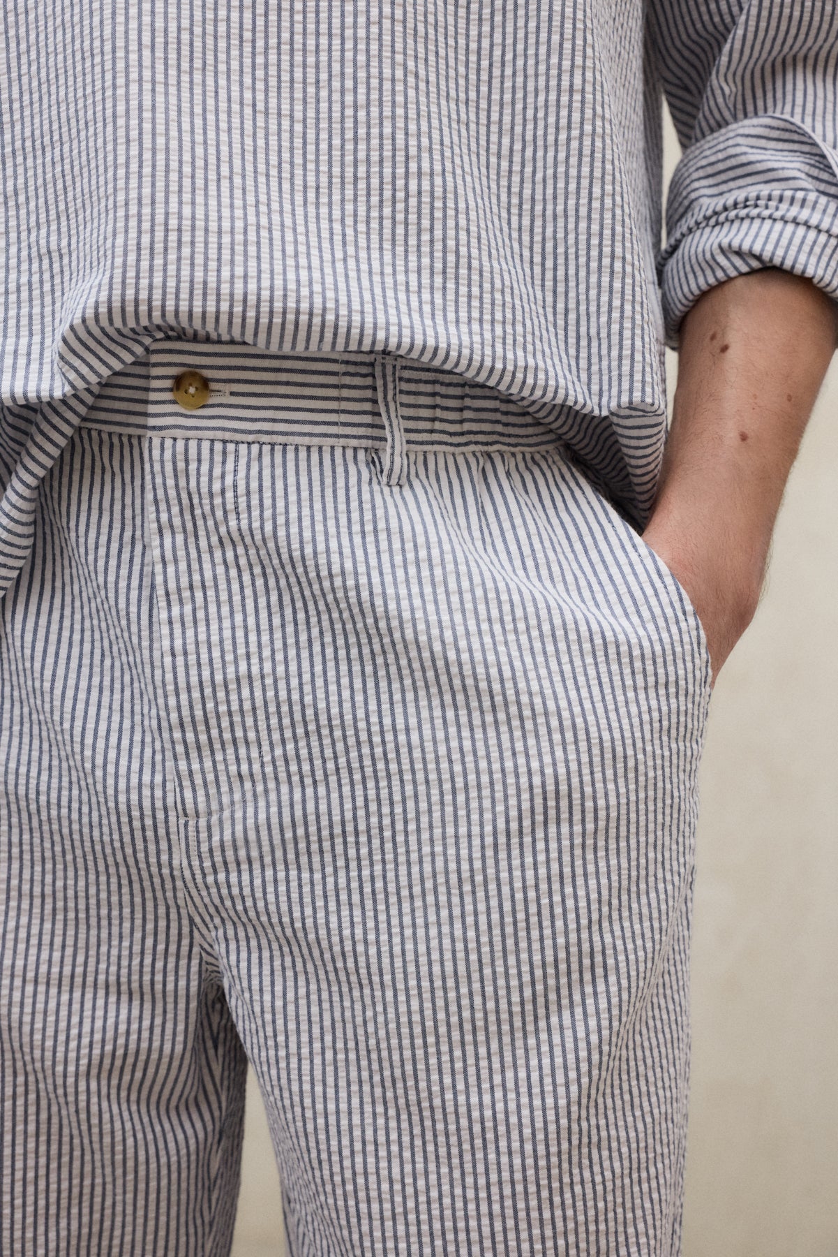 pantalones-ecoalf-feire-azul-de-hombre-70-algod-n-org-nico-fit-relajado-tiro-med image 3