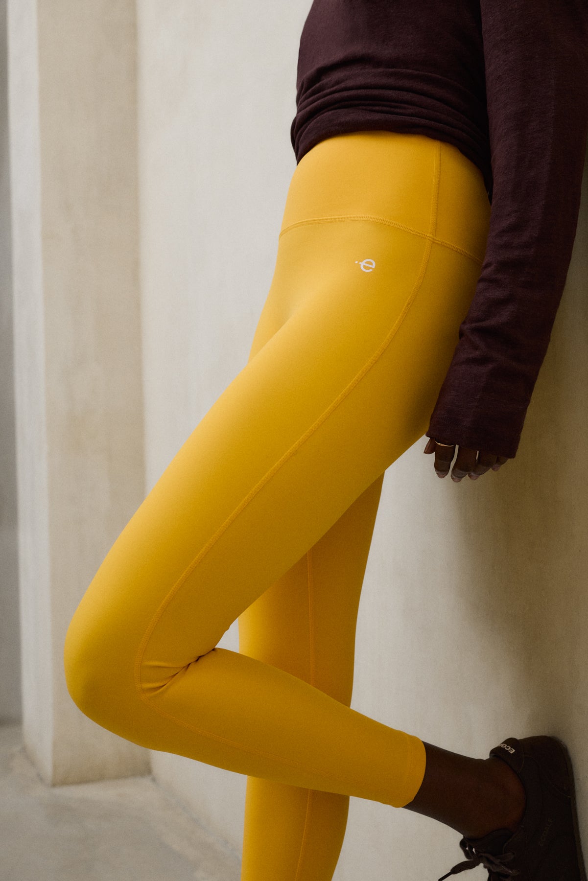 ecoalf-legging-mercer-naranja-para-mujer-76-poliamida-reciclada-y-24-elastano-de image 3