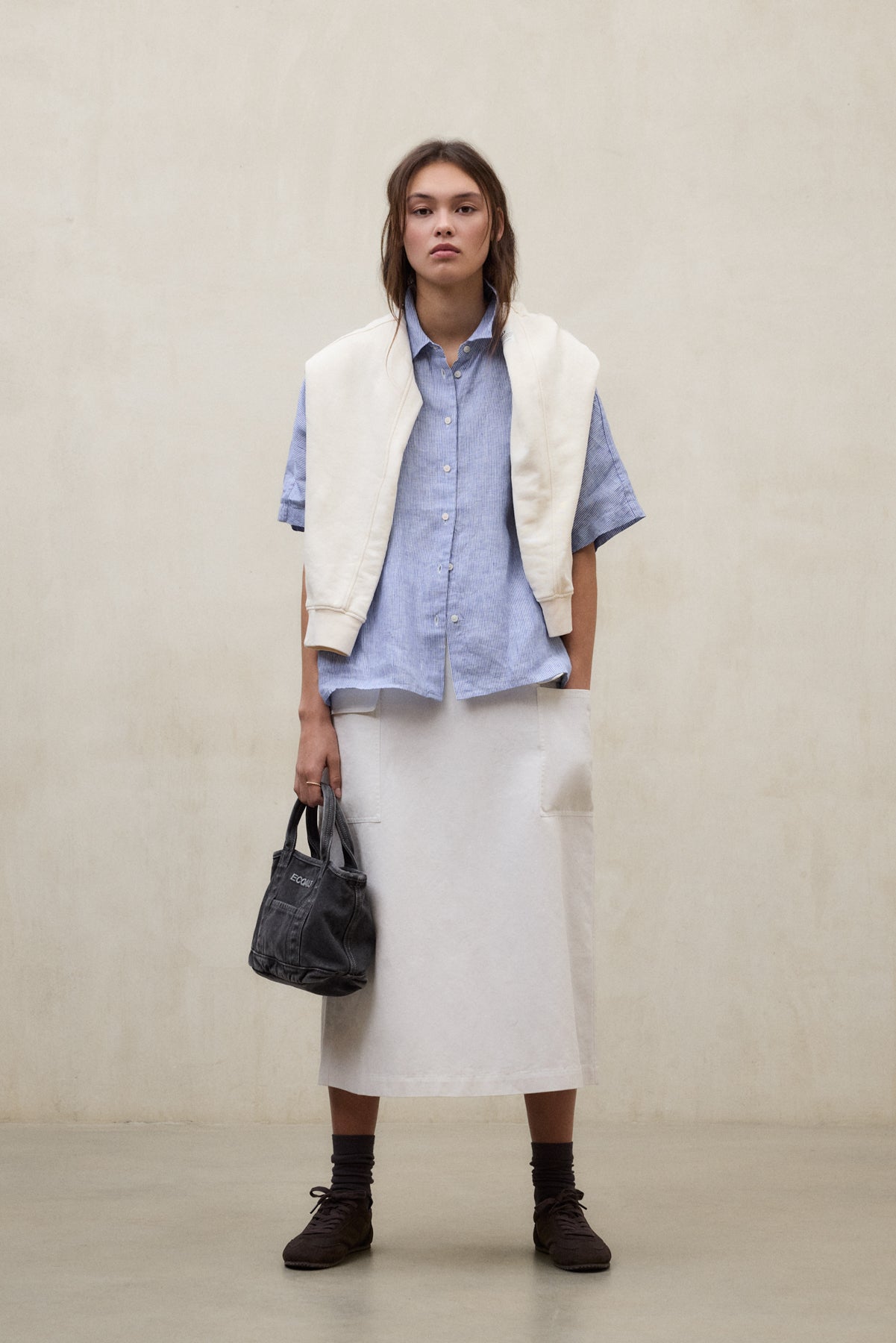 camisa-melania-a-rayas-ecoalf-azul-lino-oversize image 4