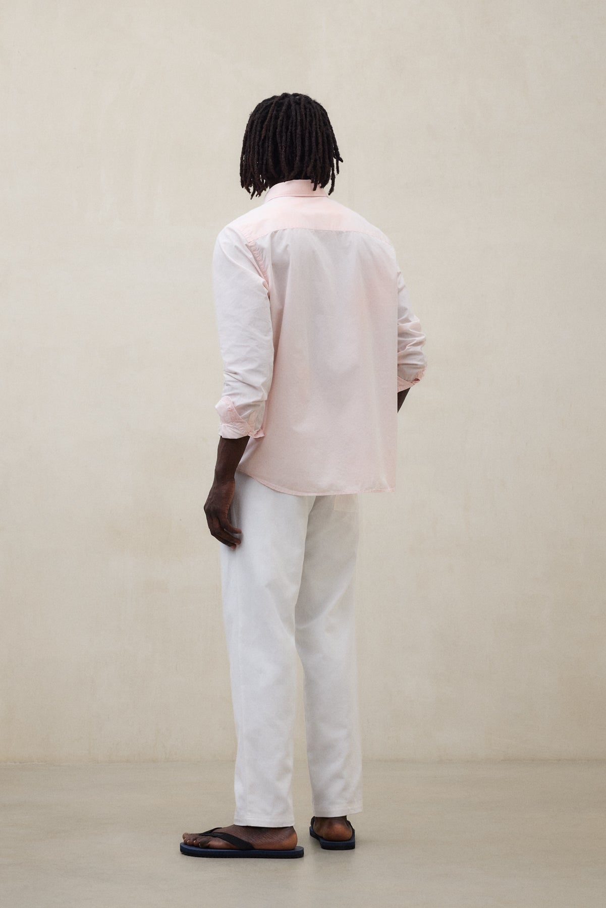 camisa-ecoalf-antejo-de-popel-n-rosa-de-hombre-algod-n-regenerativo image 2