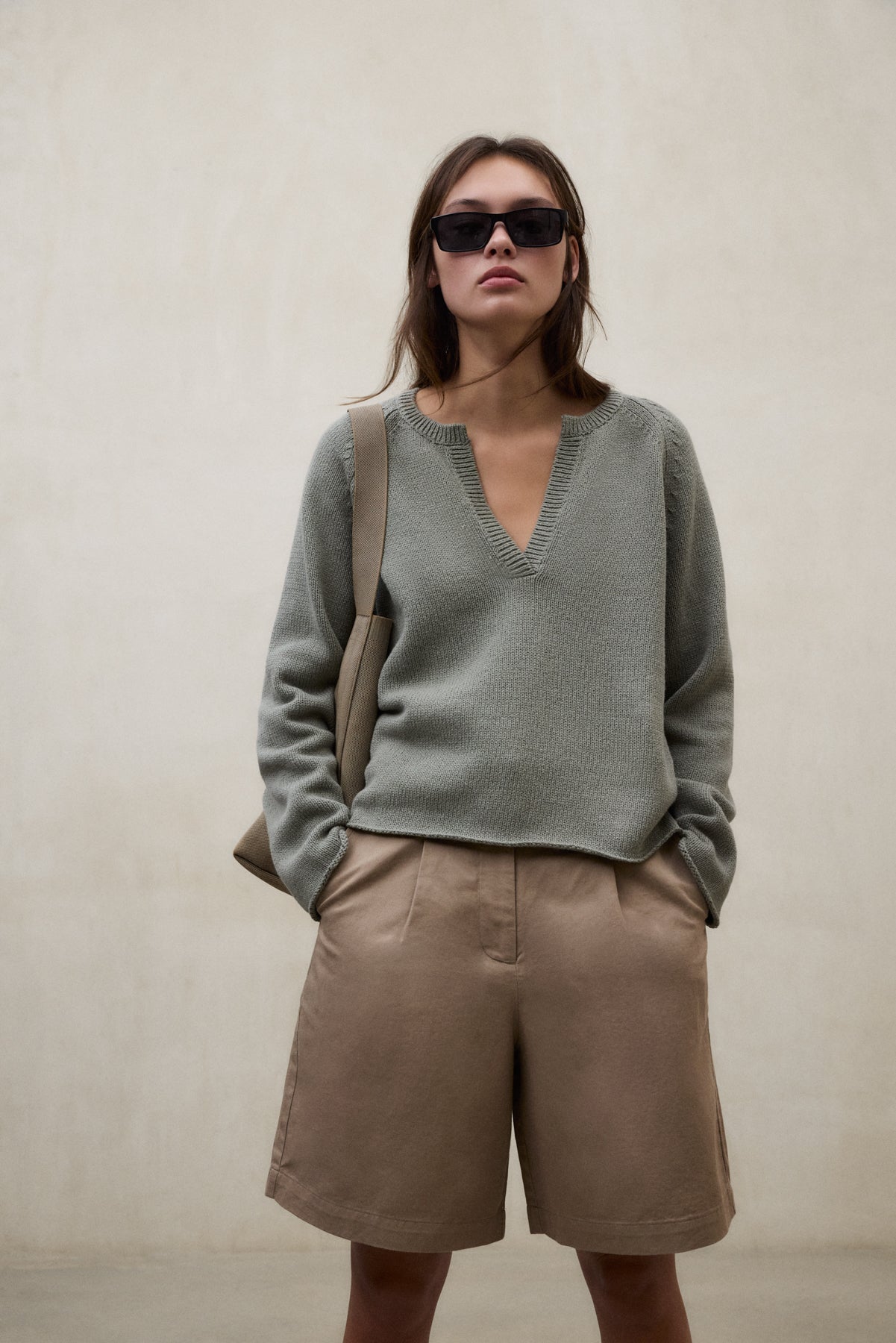 ecoalf-jersey-nour-verde-de-punto-oversize-para-mujer image 2