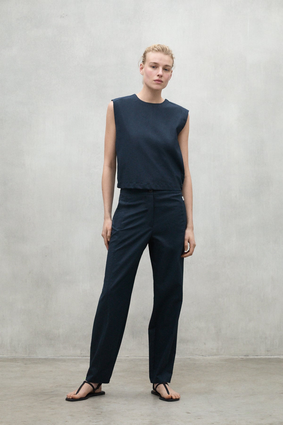 camisa-hailey-de-ecoalf-para-mujer-azul-marino-seersucker-de-tencel-lyocell-y-al image 1