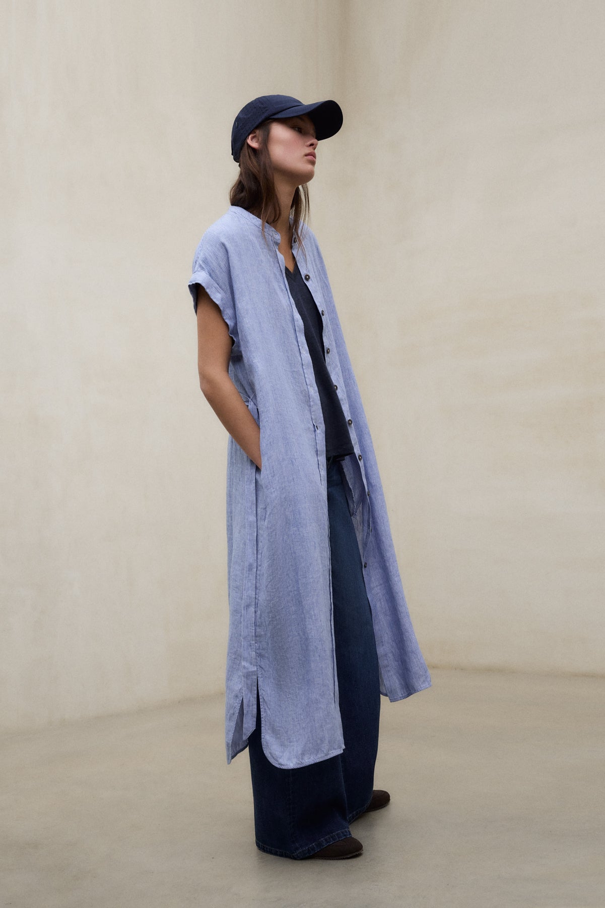 vestido-ecoalf-amatista-azul-para-mujer-80-lino-manga-corta-y-cuello-mao image 4