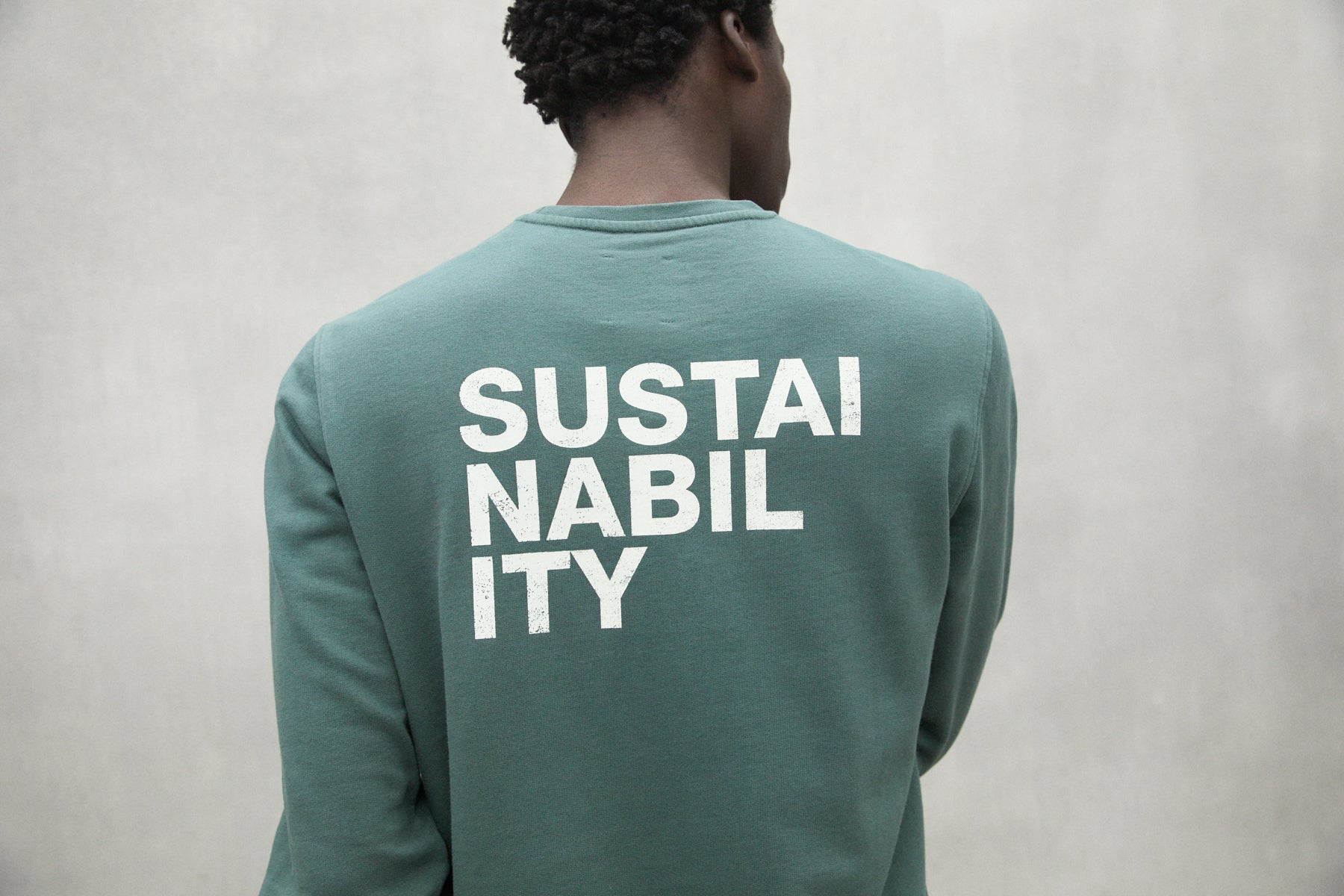 sudadera-sustano-de-ecoalf-para-hombre-algod-n-org-nico-y-reciclado-color-verde image 5