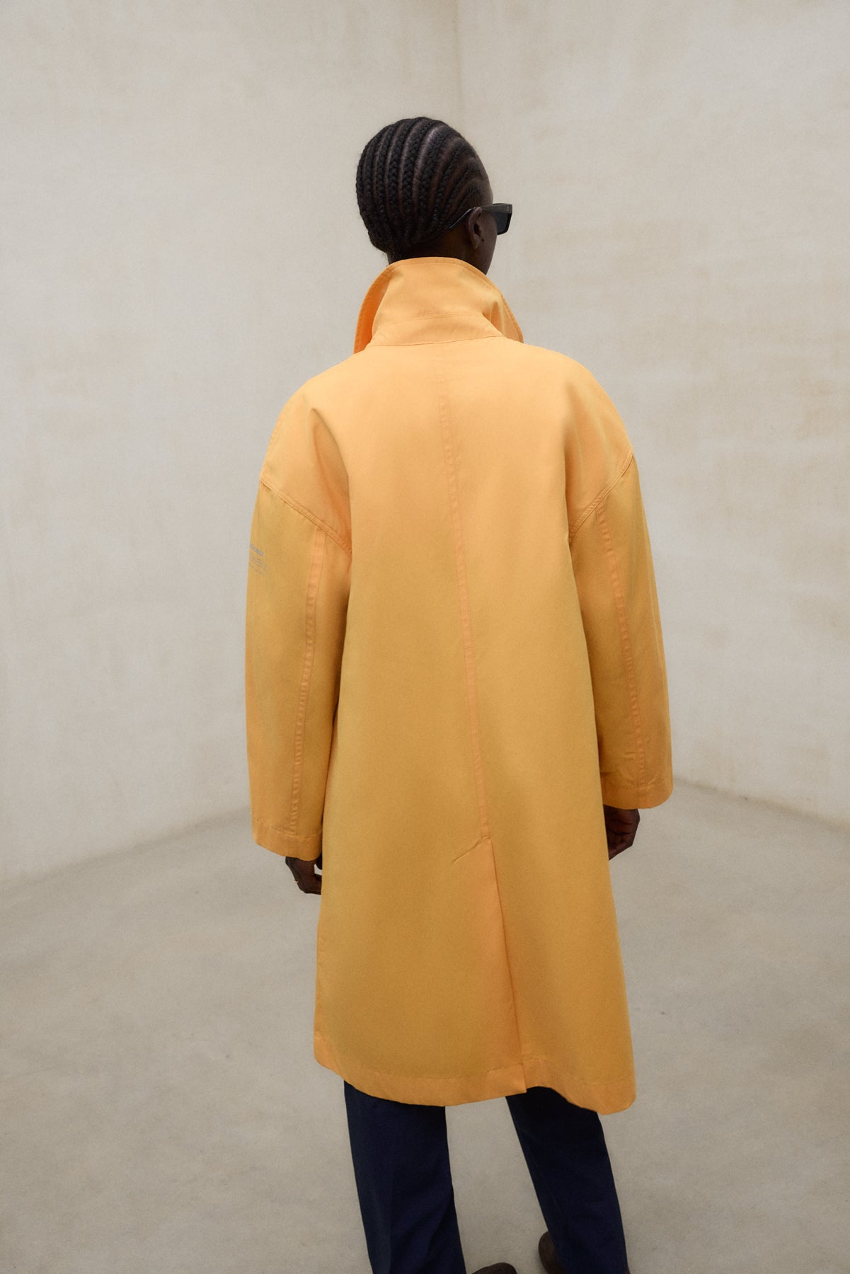 ecoalf-chaqueta-stong-naranja-abrigo-relajado-con-poli-ster-reciclado image 7