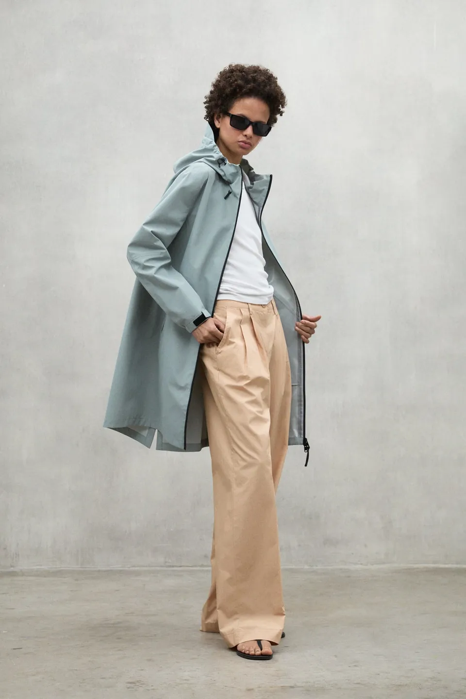 chaqueta-venue-ecoalf-verde-de-mujer-100-poli-ster-reciclado-impermeable image 1