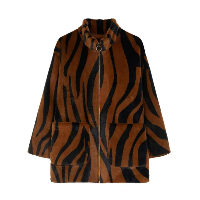 parfois-abrigo-de-pelo-estampado-animal-mujer image 1