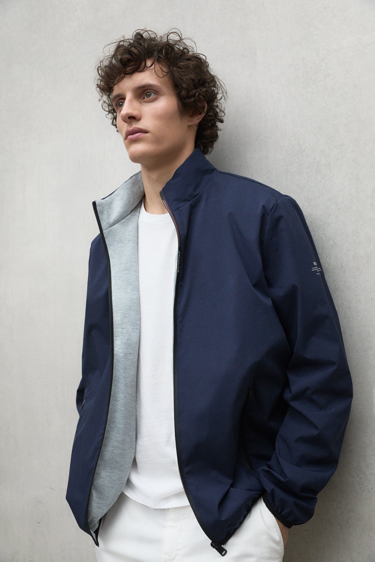chaqueta-ecoalf-james-azul-marino-de-poli-ster-reciclado-transpirable-10k-y-repe image 2