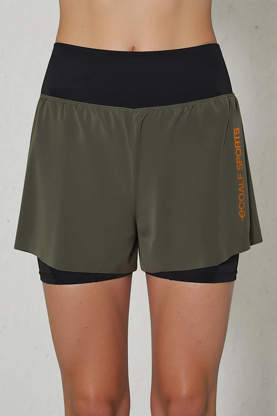 shorts-ecoalf-houston-verdes-para-mujer-poliamida-reciclada-repelentes-al-agua image 1