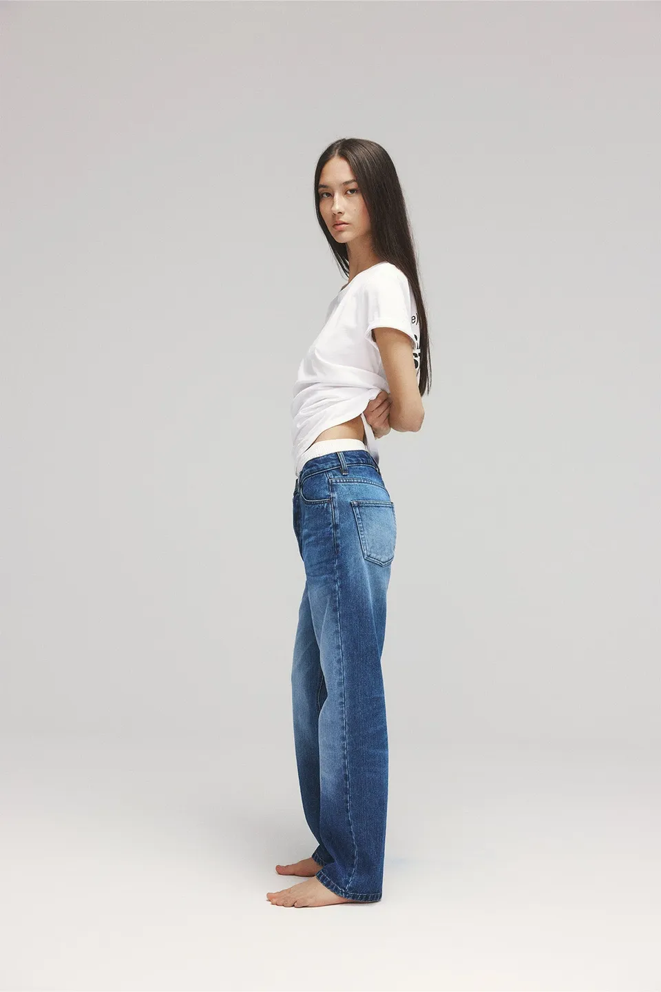 pantal-n-vaquero-dakota-de-ecoalf-para-mujer-denim-sostenible-ahorro-de-agua-y-f image 1