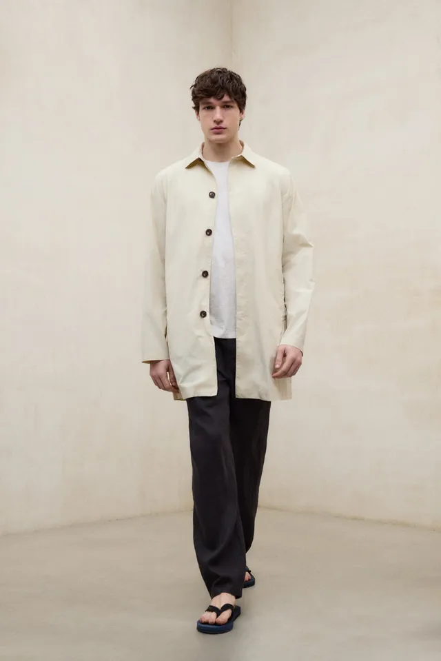 gabardina-ecoalf-vestal-packable-beige-para-hombre-poliamida-reciclada-repelente image 1