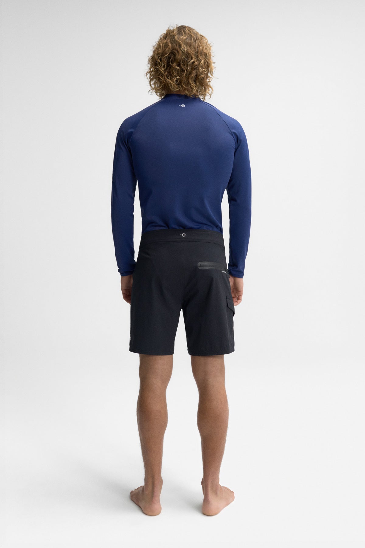 camiseta-de-licra-ecoalf-nusa-azul-de-poliamida-reciclada-para-hombre image 6
