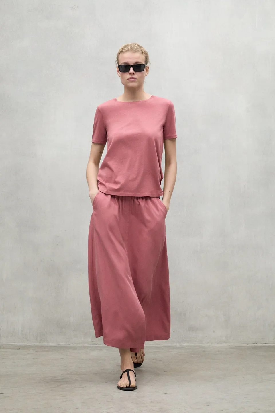 ecoalf-falda-yoko-roja-para-mujer-tencel-lyocell-silueta-en-a-y-cremallera-invis image 1