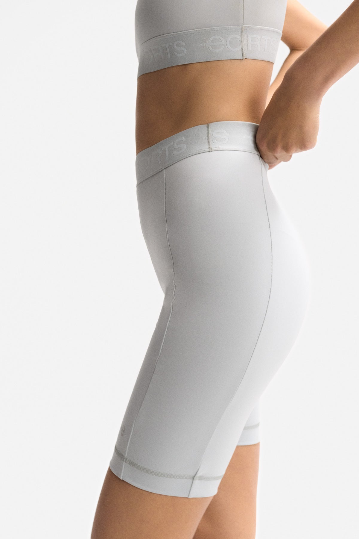 ecoalf-leggings-cortos-rome-grises-malla-deportiva-compresiva-de-poliamida-recic image 8