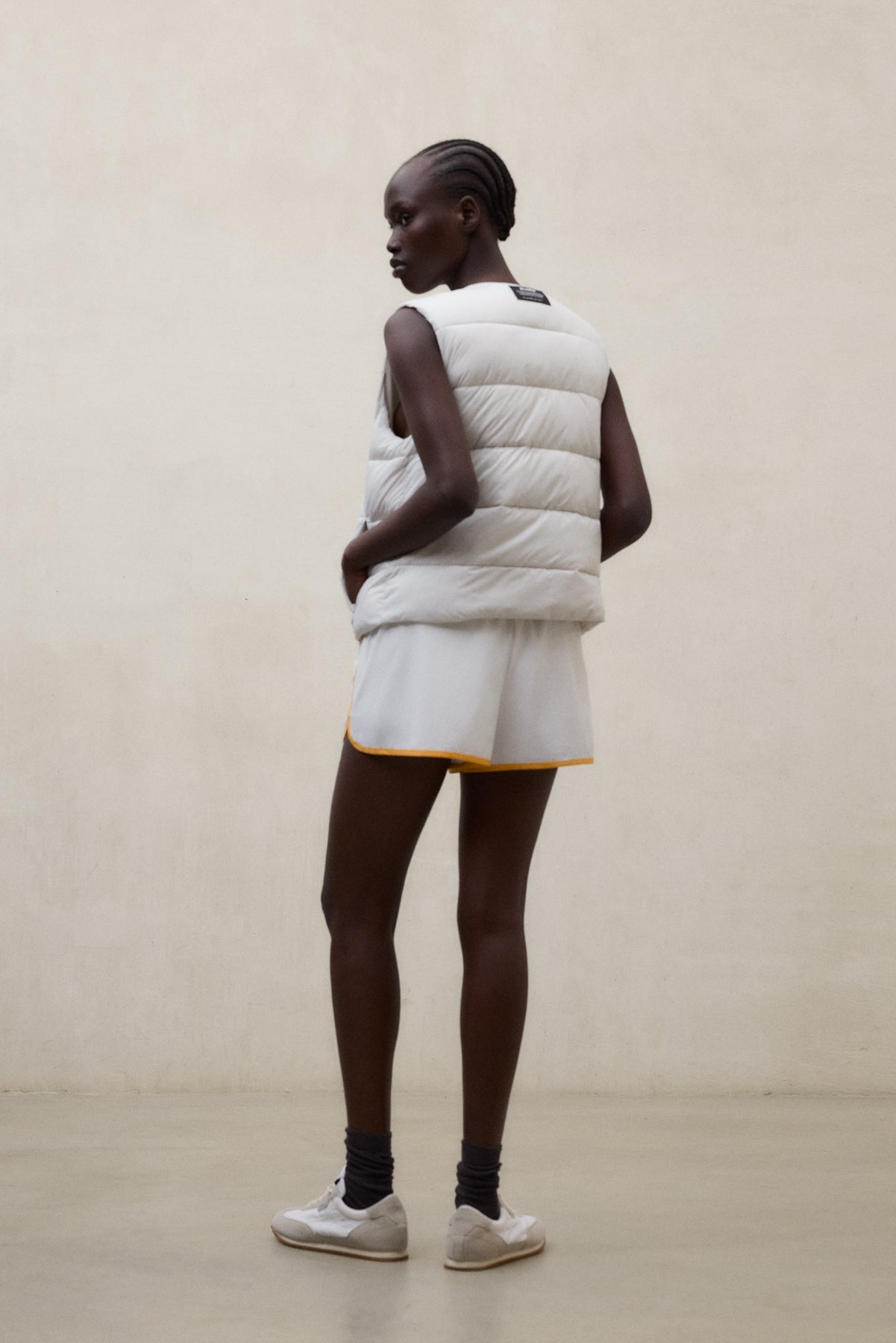 shorts-phoenix-blancos-de-mujer-ecoalf image 3