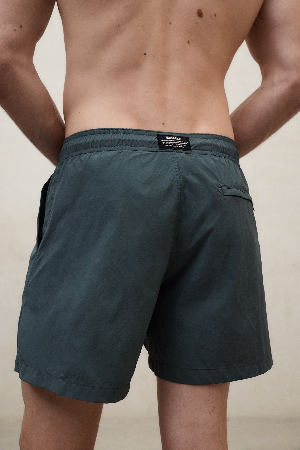ba-ador-ecoalf-biarritz-verde-de-hombre image 3