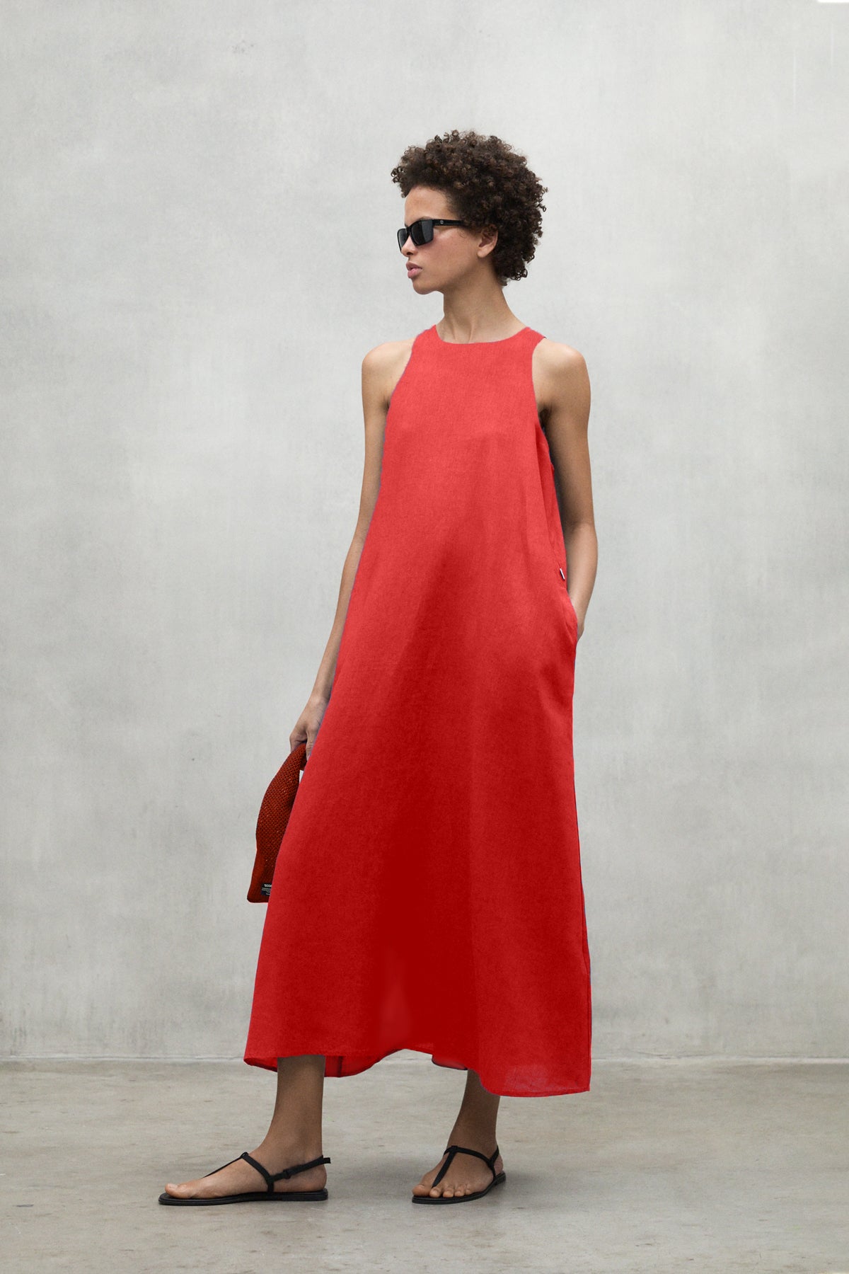 vestido-ukara-de-ecoalf-lino-reciclado-naranja image 2