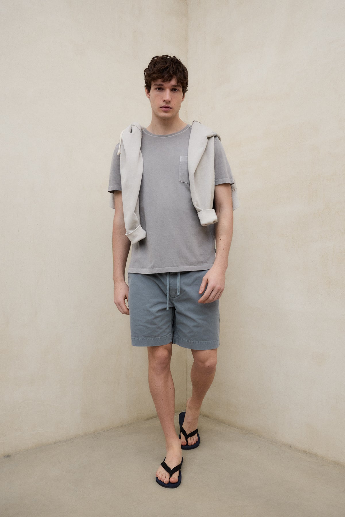 ecoalf-camiseta-alma-gris-oscuro-para-hombre-100-algod-n-regenerativo-fit-relaja image 1