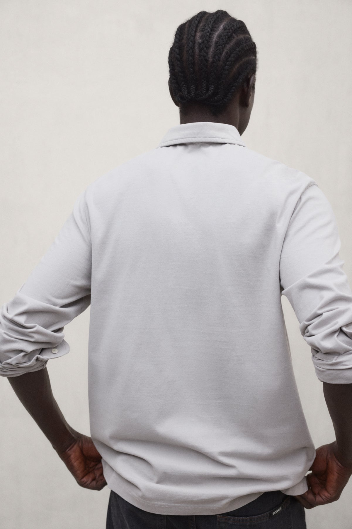 polo-patrick-gris-claro-ecoalf-de-50-algod-n-reciclado-cuello-italiano-y-tapeta- image 3