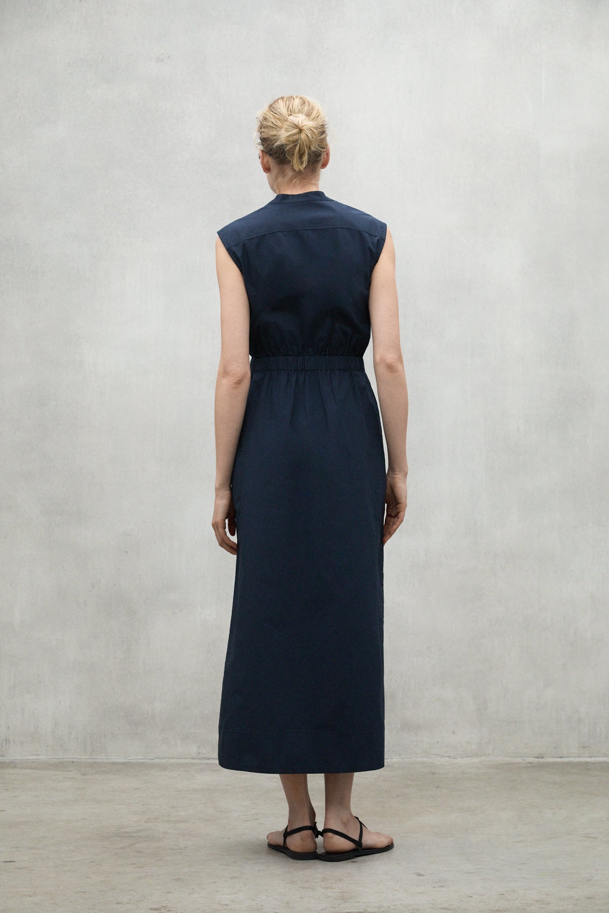 ecoalf-vestido-mika-azul-marino-de-mujer-30-algod-n-reciclado-cuello-mao-y-cintu image 2