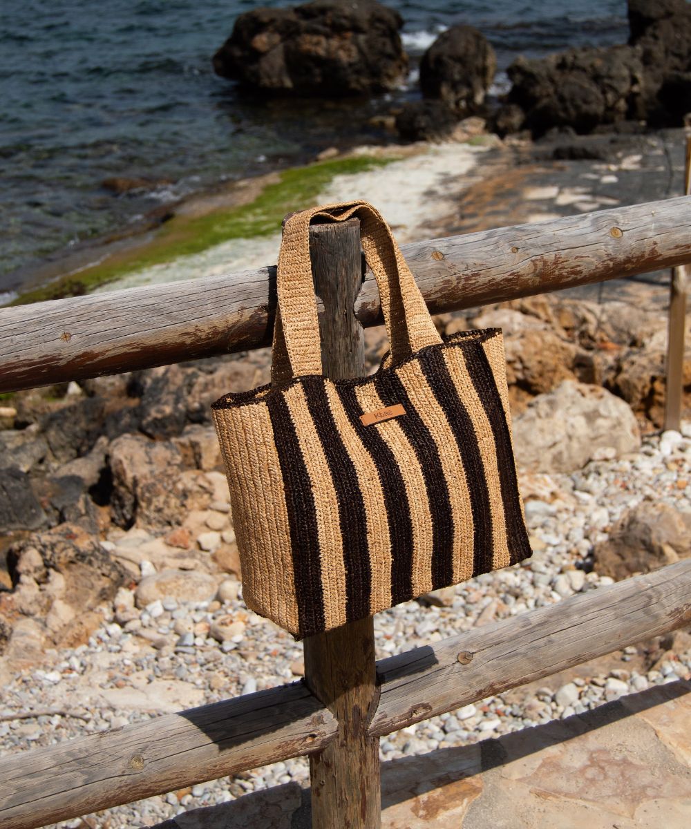 kbas-bolso-tote-de-rafia-natural-a-rayas-con-cierre-magn-tico image 4